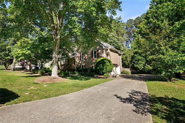 1826 Penrose Court, Powder Springs, GA 30127