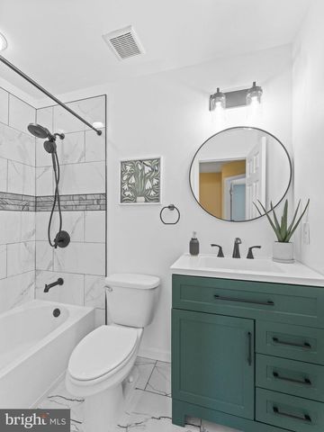 398 TARPY, Deptford, NJ 08096