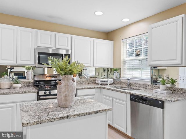 398 TARPY, Deptford, NJ 08096