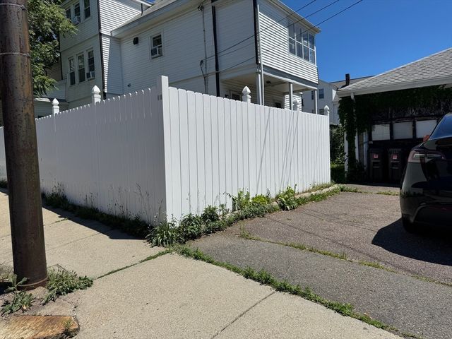 552 Pleasant St 1, Malden, MA 02148