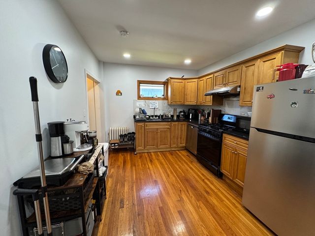 552 Pleasant St 1, Malden, MA 02148
