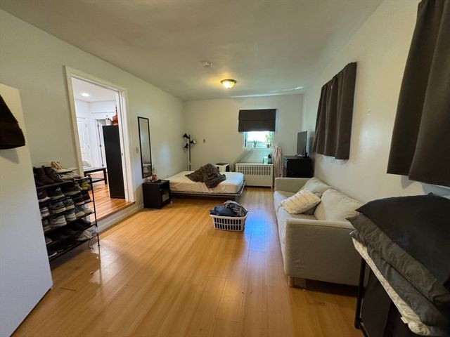 552 Pleasant St 1, Malden, MA 02148
