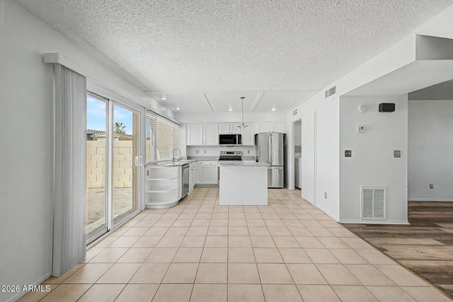 2060 W Hazelwood Parkway 2060, Phoenix, AZ 85015