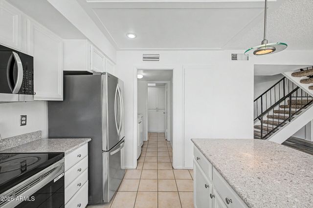 2060 W Hazelwood Parkway 2060, Phoenix, AZ 85015