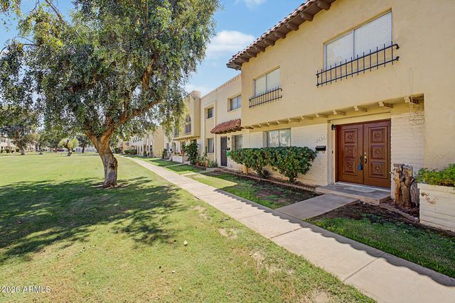 2060 W Hazelwood Parkway 2060, Phoenix, AZ 85015