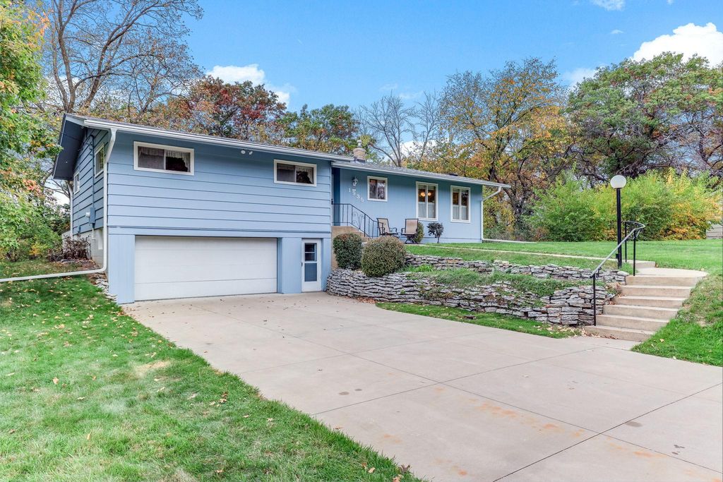 1935 Flandrau Street, Maplewood, MN 55109 — exterior