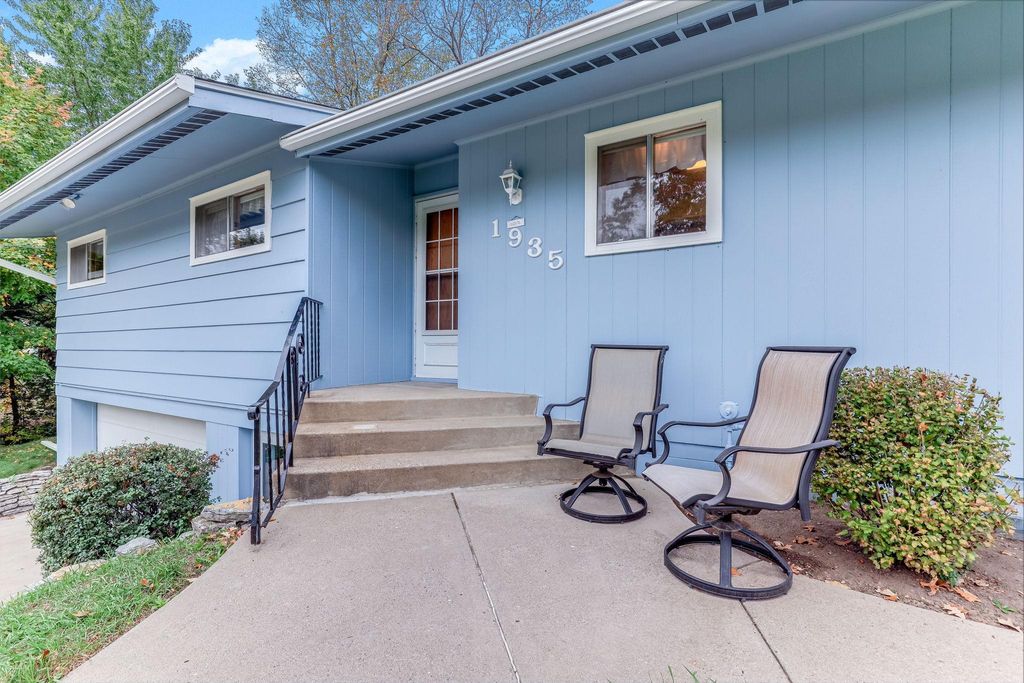 1935 Flandrau Street, Maplewood, MN 55109 — photo 3