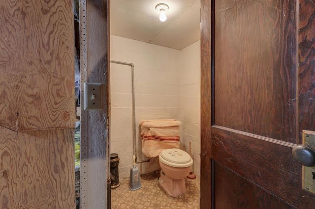 216 WILLIAMS STREET, Combined Locks, WI 54113