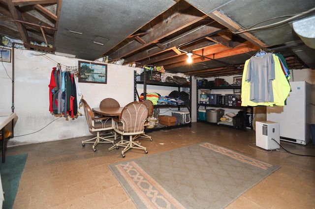 216 WILLIAMS STREET, Combined Locks, WI 54113