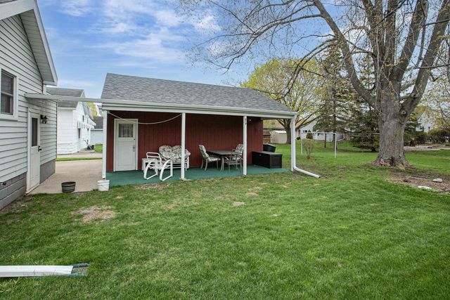 216 WILLIAMS STREET, Combined Locks, WI 54113