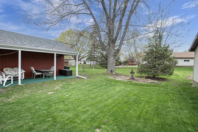 216 WILLIAMS STREET, Combined Locks, WI 54113
