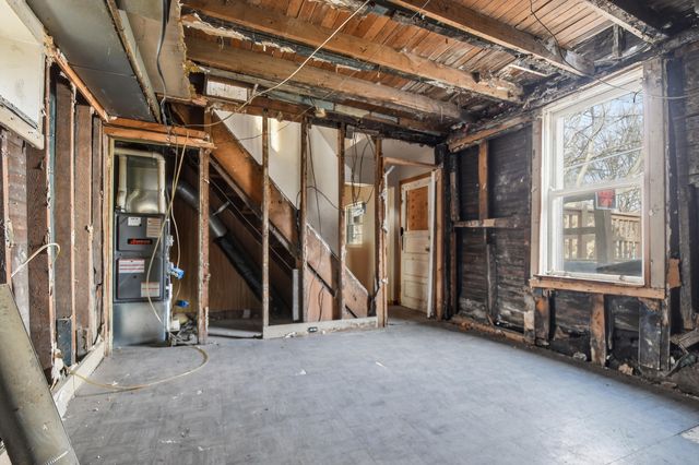 1222 John Street, Covington, KY 41016