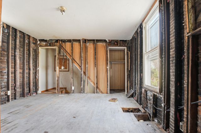 1222 John Street, Covington, KY 41016