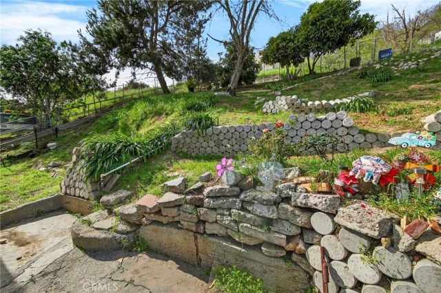 2602 Onyx Drive, Los Angeles, CA 90032