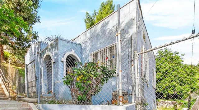 2602 Onyx Drive, Los Angeles, CA 90032
