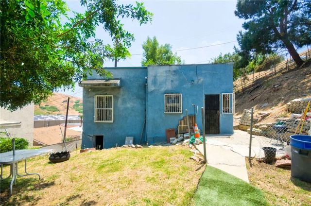2602 Onyx Drive, Los Angeles, CA 90032