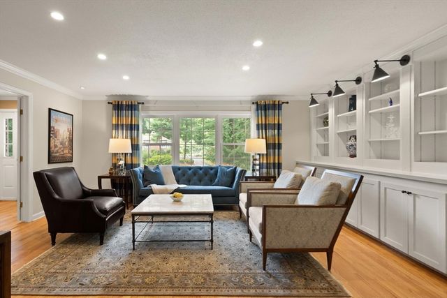 14 Mallard Dr, Sharon, MA 02067