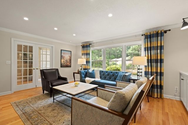 14 Mallard Dr, Sharon, MA 02067
