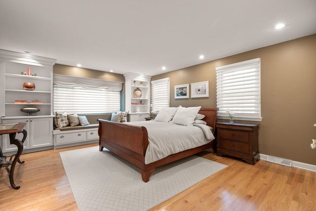14 Mallard Dr, Sharon, MA 02067
