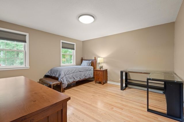 14 Mallard Dr, Sharon, MA 02067