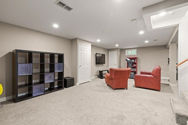 14 Mallard Dr, Sharon, MA 02067