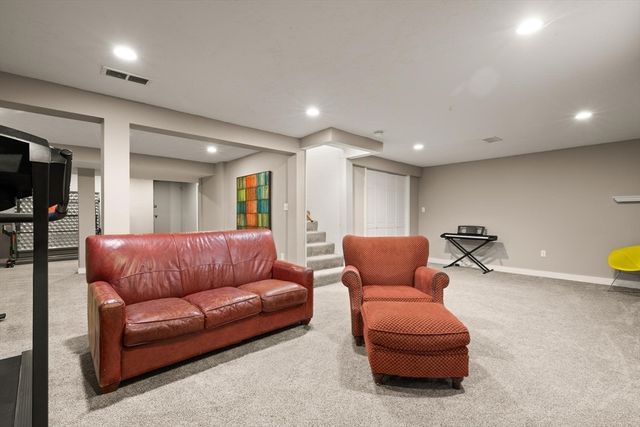 14 Mallard Dr, Sharon, MA 02067
