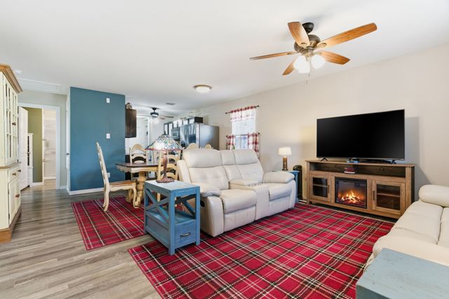 1337 Fox Hollow Court, Pelican Bay, TX 76020