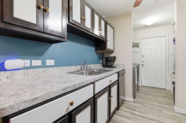 1337 Fox Hollow Court, Pelican Bay, TX 76020