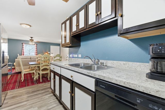 1337 Fox Hollow Court, Pelican Bay, TX 76020