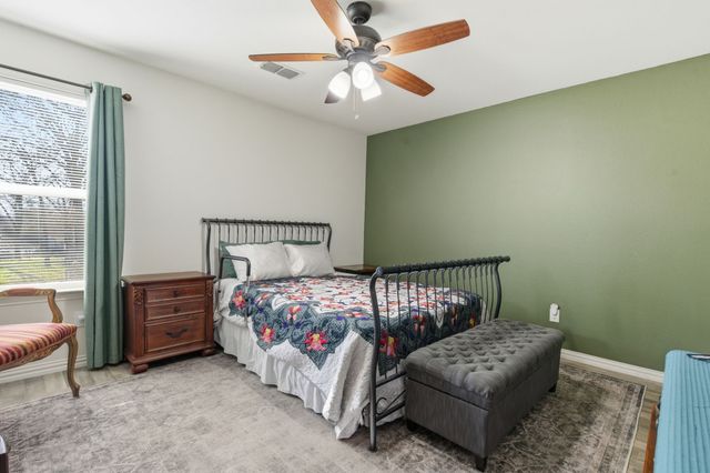 1337 Fox Hollow Court, Pelican Bay, TX 76020