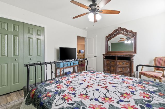 1337 Fox Hollow Court, Pelican Bay, TX 76020