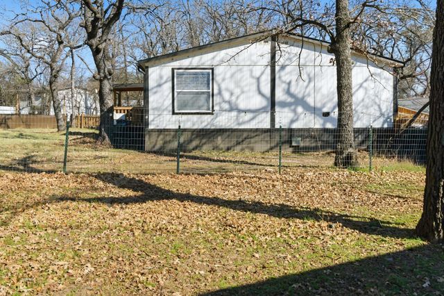 1337 Fox Hollow Court, Pelican Bay, TX 76020