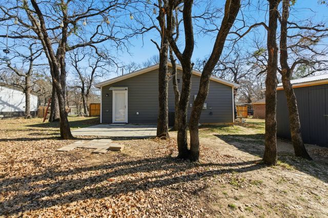 1337 Fox Hollow Court, Pelican Bay, TX 76020