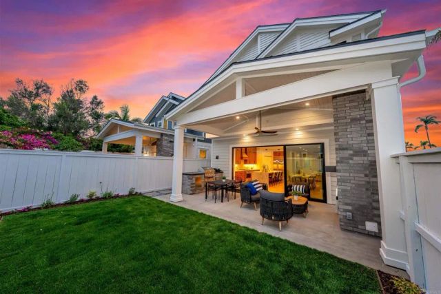 305 J Avenue, Coronado, CA 92118