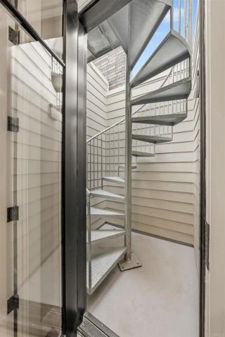305 J Avenue, Coronado, CA 92118