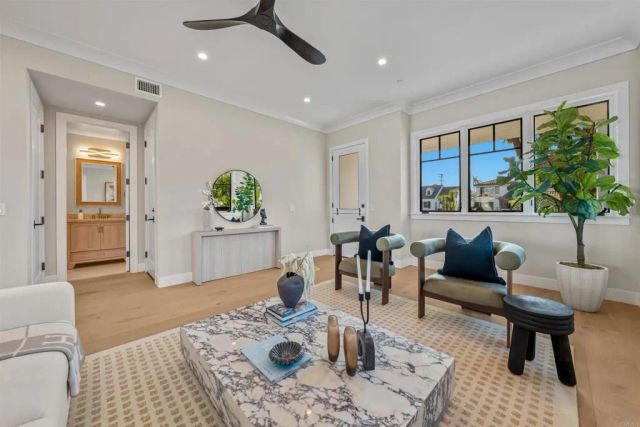 305 J Avenue, Coronado, CA 92118