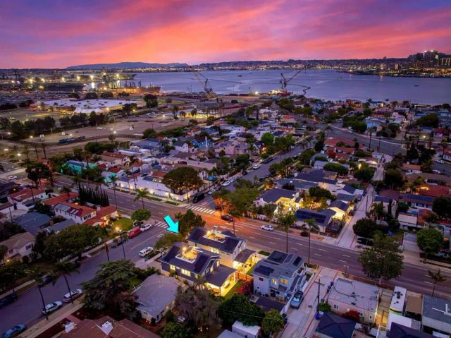 305 J Avenue, Coronado, CA 92118