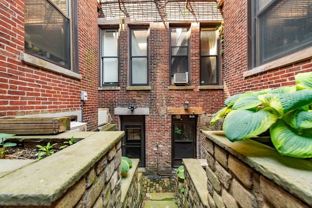 24 Hancock St 2, Boston, MA 02114