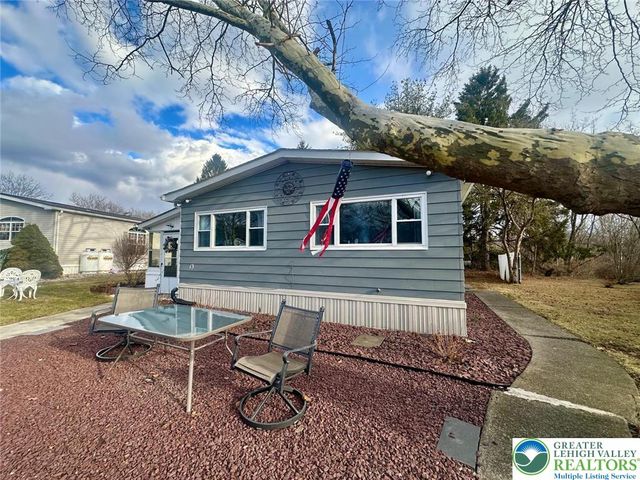 13 Longwood Circle, Moore Twp, PA 18014