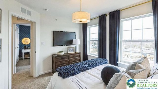 1132 Meadowlark Drive, Upper Macungie Twp, PA 18051