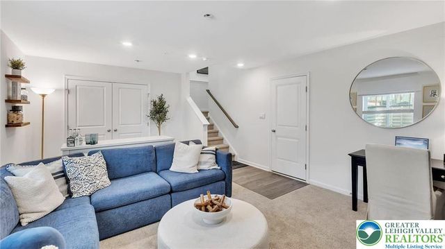 1132 Meadowlark Drive, Upper Macungie Twp, PA 18051