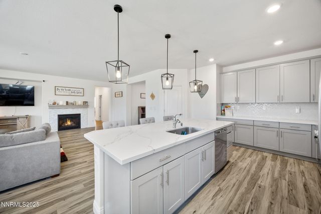 1010 Garden Pond Way, Sparks, NV 89441