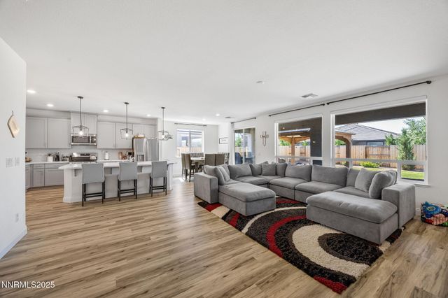 1010 Garden Pond Way, Sparks, NV 89441