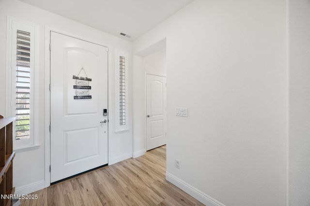 1010 Garden Pond Way, Sparks, NV 89441