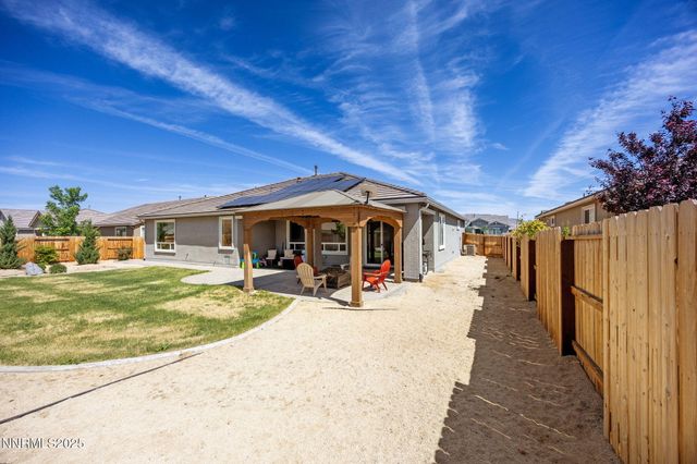 1010 Garden Pond Way, Sparks, NV 89441