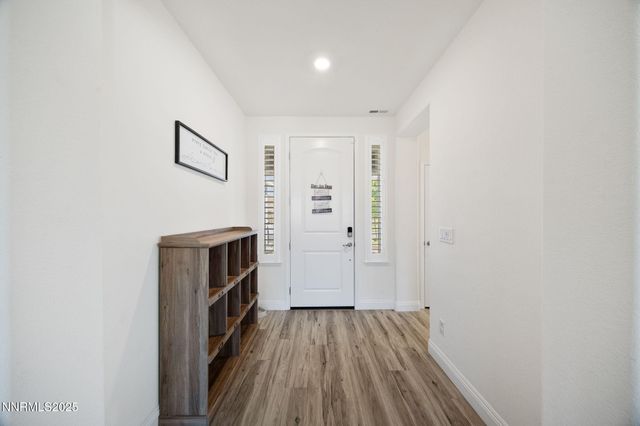 1010 Garden Pond Way, Sparks, NV 89441