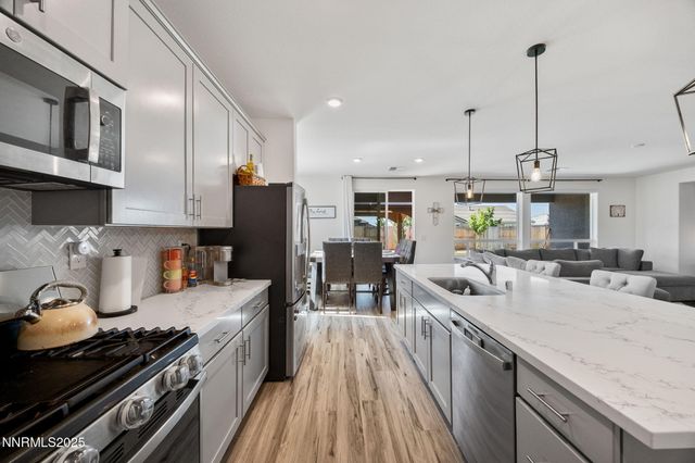 1010 Garden Pond Way, Sparks, NV 89441