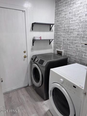 6242 W WOOD Street, Phoenix, AZ 85043