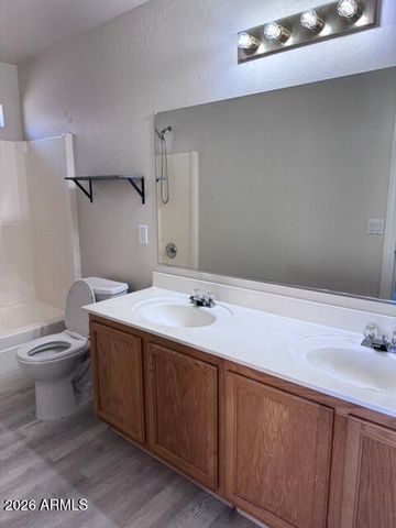 6242 W WOOD Street, Phoenix, AZ 85043