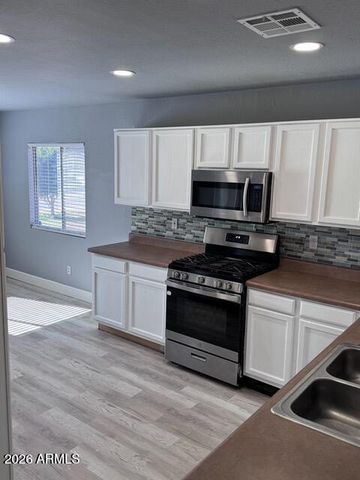 6242 W WOOD Street, Phoenix, AZ 85043